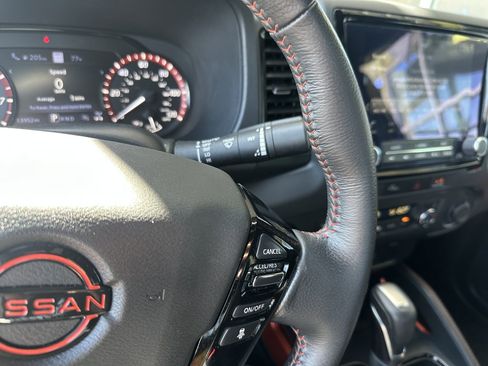 Used 2024 Nissan Frontier PRO-4X w/ Technology Package image 23