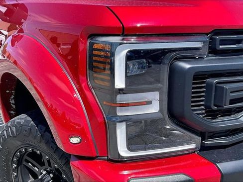 Used 2022 Ford F250 Lariat w/ Black Appearance Package AWD/4WD image 31