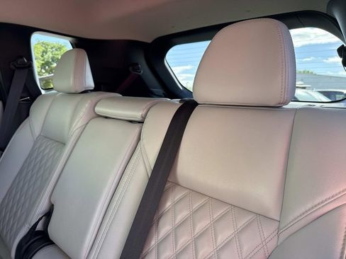 Used 2023 Mitsubishi Outlander SEL image 13