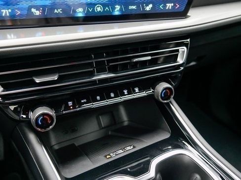 New 2026 Chevrolet Traverse LT w/ Driver Confidence Package image 31