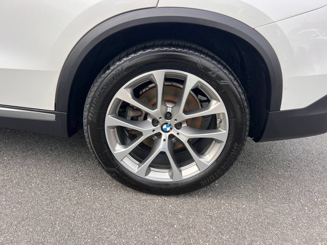 Used 2020 BMW X5 xDrive40i w/ Premium Package AWD/4WD image 35