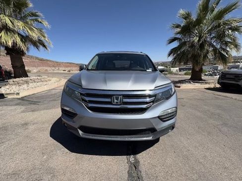 Used 2017 Honda Pilot Touring image 8