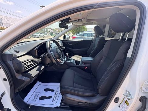 Used 2023 Subaru Outback Premium AWD/4WD image 12