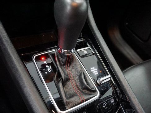 Used 2024 Jeep Compass Trailhawk image 17