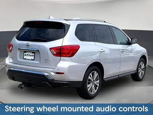 Used 2019 Nissan Pathfinder SV AWD/4WD image 8