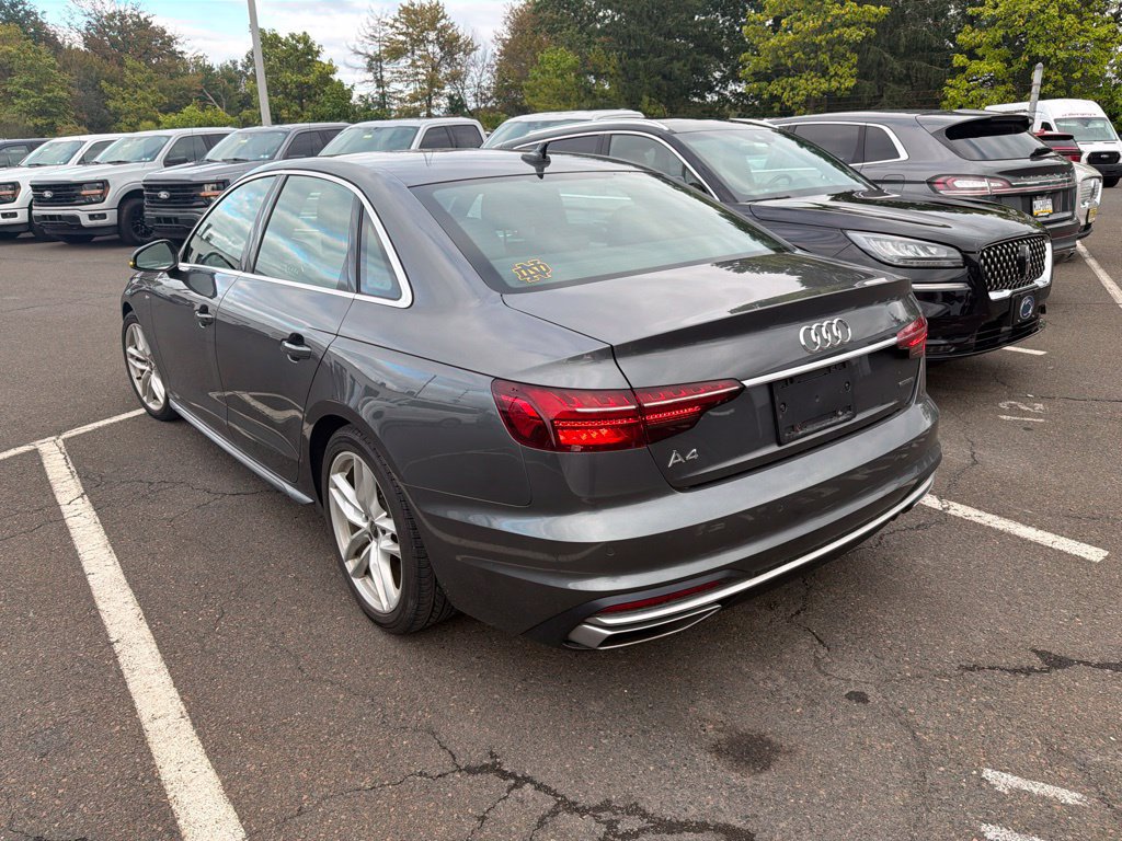 Used 2023 Audi A4 2.0T Premium w/ Convenience Package AWD/4WD image 4