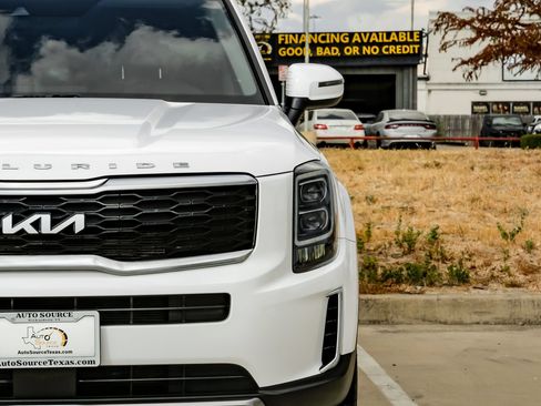 Used 2022 Kia Telluride EX w/ EX Premium Package FWD image 50