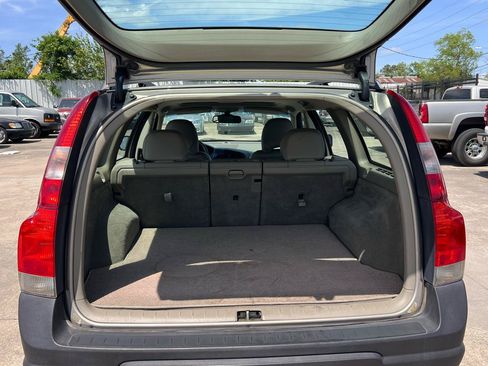 Used 2002 Volvo V70 Cross Country AWD/4WD image 46