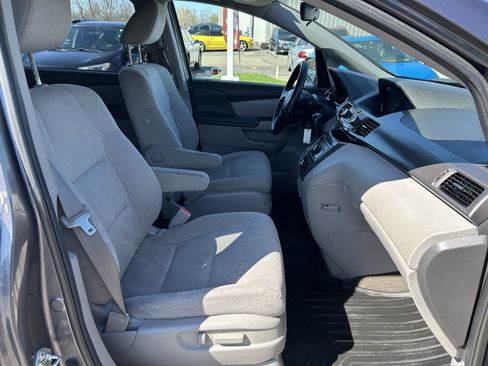 Used 2015 Honda Odyssey LX image 26