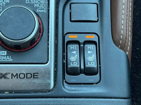 Used 2023 Subaru Forester Touring w/ Popular Package #2 image 17