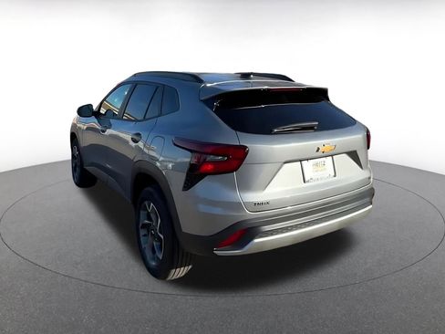 Used 2025 Chevrolet Trax LT image 15