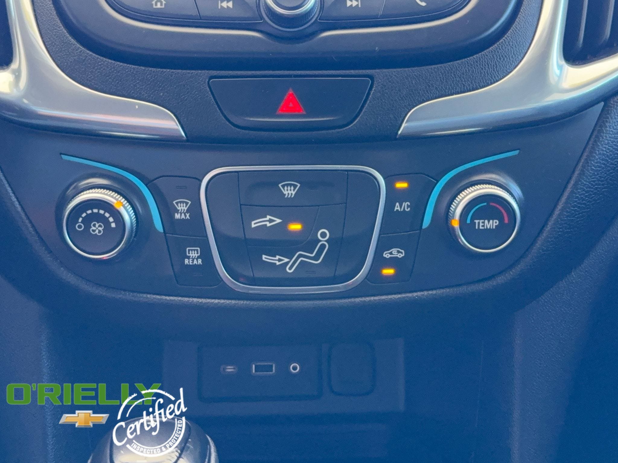 Used 2019 Chevrolet Equinox LT w/ LPO, Blackout Package FWD image 19