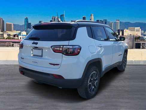 New 2026 Jeep Compass Trailhawk image 4
