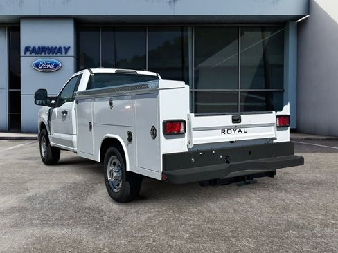 New 2024 Ford F350 XL w/ XL Chrome Package RWD image 5