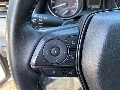 Used 2023 Toyota Camry SE image 13