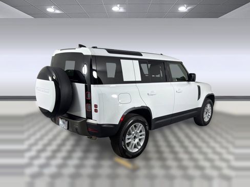 Used 2026 Land Rover Defender 110 S image 8