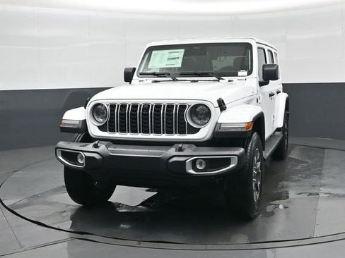 New 2026 Jeep Wrangler Unlimited Sahara AWD/4WD image 8