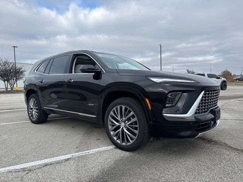 New 2026 Buick Enclave Avenir w/ Super Cruise Package image 8