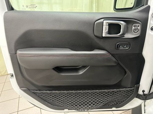 Used 2023 Jeep Wrangler Unlimited Rubicon 4xe image 35