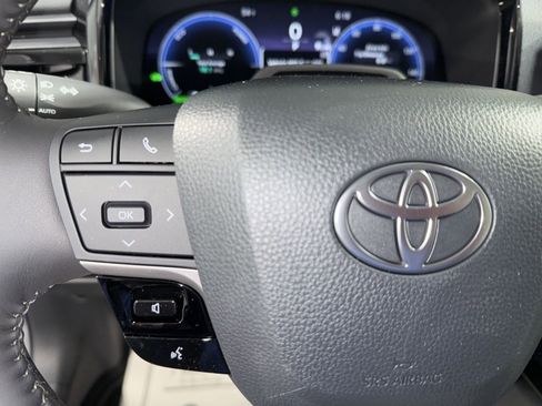 New 2026 Toyota Camry XLE w/ Premium Plus Package AWD/4WD image 31