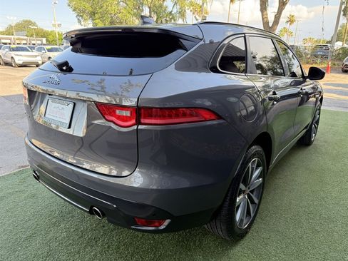 Used 2017 Jaguar F-PACE Prestige AWD/4WD image 6