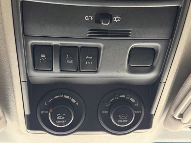 Used 2017 Toyota 4Runner TRD Off-Road AWD/4WD image 24