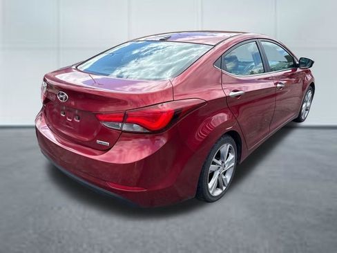 Used 2015 Hyundai Elantra Limited w/ Option Group 05 FWD image 4