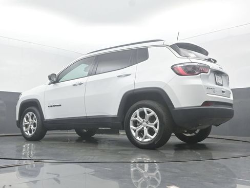 Used 2024 Jeep Compass Latitude AWD/4WD image 50
