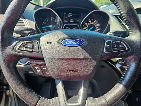 Used 2017 Ford Escape Titanium w/ Canadian Touring Package image 25