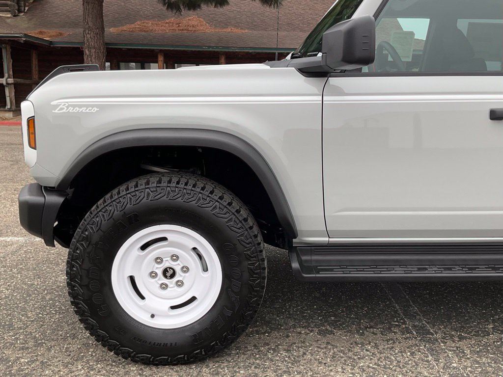 New 2026 Ford Bronco Heritage Edition AWD/4WD image 13