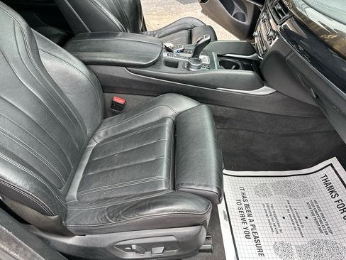 Used 2019 BMW X6 xDrive35i w/ M Sport Package AWD/4WD image 18