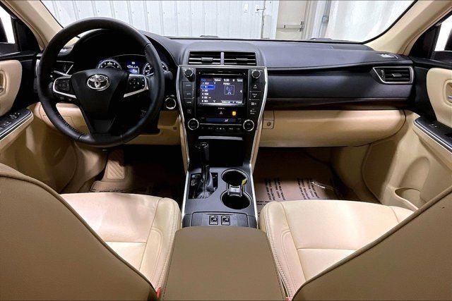 Used 2017 Toyota Camry XLE w/ Moonroof Package FWD image 15