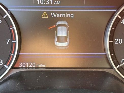 Certified 2024 Nissan Altima 2.5 SR image 9