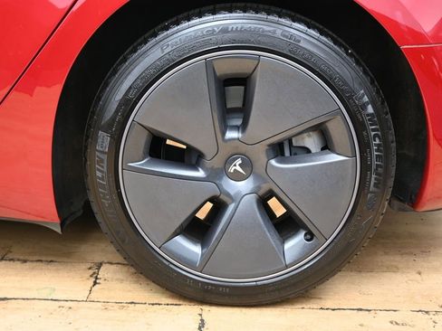 Used 2023 Tesla Model 3 Standard Range RWD image 11