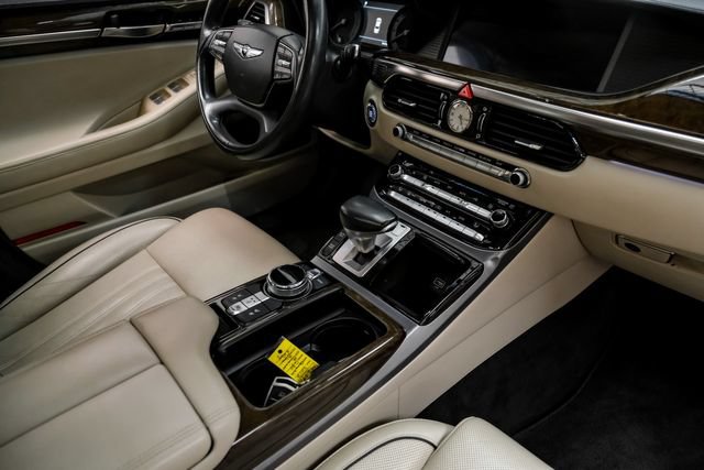 Used 2017 Genesis G90 3.3T Premium RWD image 26