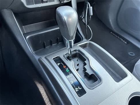 Used 2014 Toyota Tacoma PreRunner w/ SR5 Package image 33