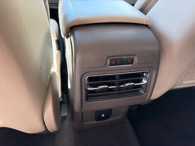 Used 2020 Lincoln Corsair AWD w/ Equipment Group 101A image 18
