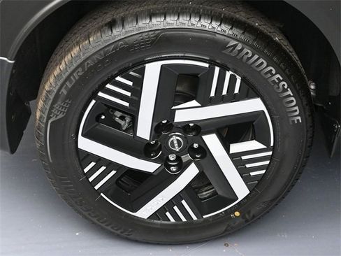 New 2026 Nissan Kicks SV image 5