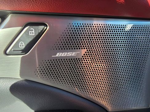 Used 2025 MAZDA MAZDA3 Hatchback w/Premium Plus Pkg image 19