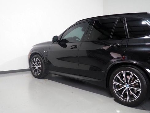 Used 2023 BMW X5 xDrive45e w/ Executive Package AWD/4WD image 70