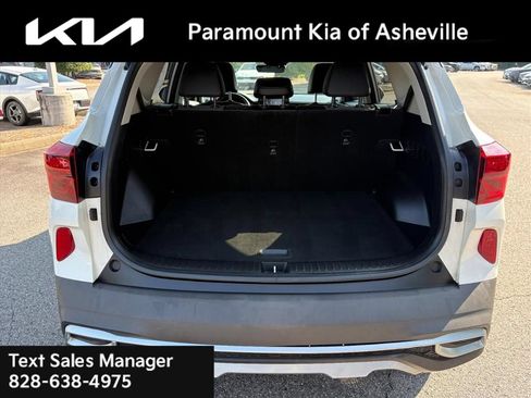 Used 2021 Kia Seltos S AWD/4WD image 29