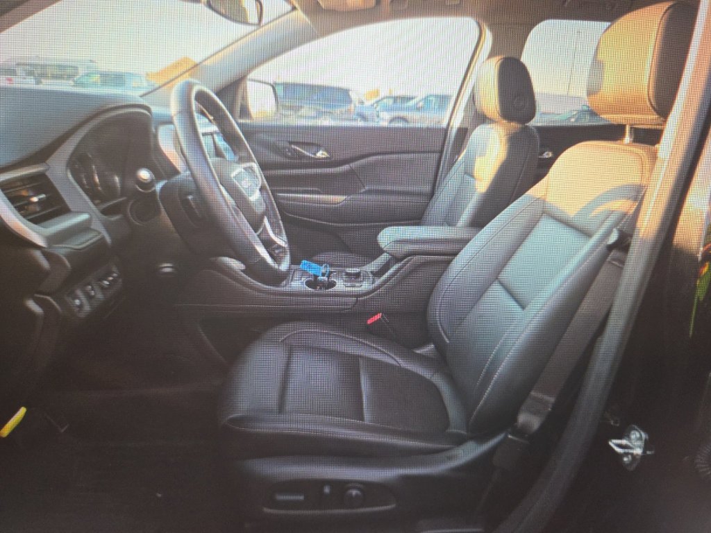 Used 2023 GMC Acadia SLT w/ Elevation Edition AWD/4WD image 9