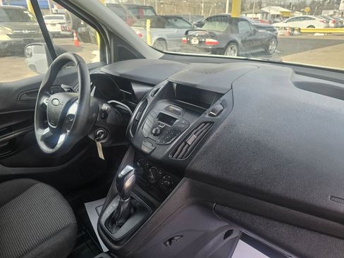Used 2018 Ford Transit Connect XL image 43