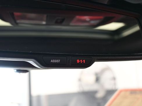 Used 2015 Dodge Challenger R/T Plus image 29