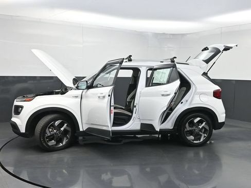 Used 2023 Hyundai Venue SEL w/ Cargo Package FWD image 37