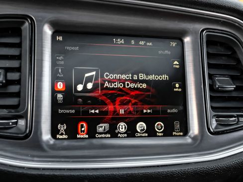 Used 2015 Dodge Challenger R/T Plus image 29