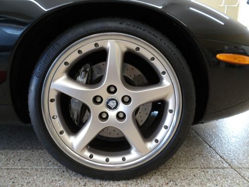 Used 2001 Jaguar XK8 Convertible RWD image 14