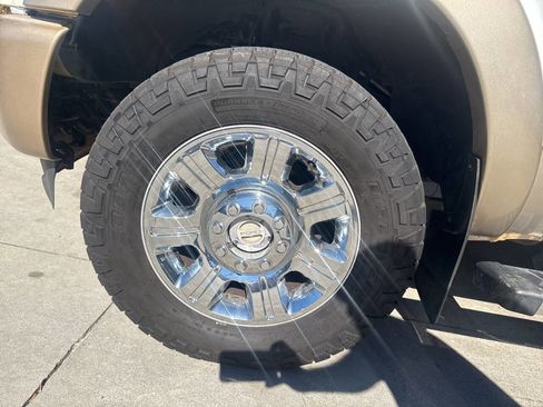 Used 2012 Ford F250 King Ranch w/ King Ranch w/Chrome Pkg image 23