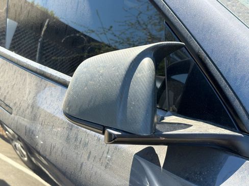 Used 2023 Tesla Model Y Performance AWD/4WD image 8