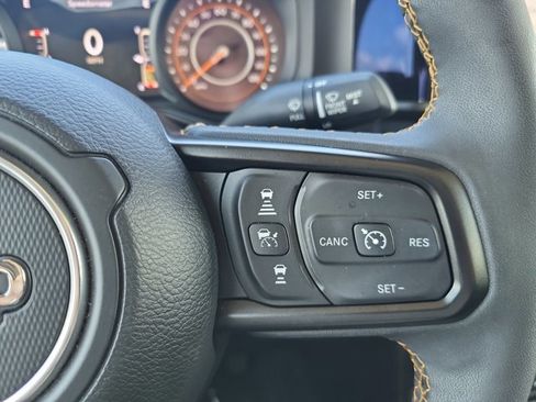 Certified 2024 Jeep Gladiator Sport image 28